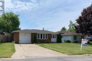 Detached House for Sale, 169 Hanna Crescent, Sarnia, ON