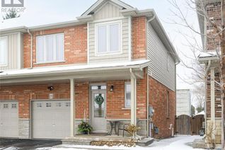 Freehold Townhouse for Sale, 380 Lake Street Street Unit# 25, Grimsby, ON