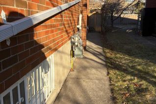 House for Rent, 11 Beacham Crescent #BSMT, Toronto (Tam O'Shanter-Sullivan), ON