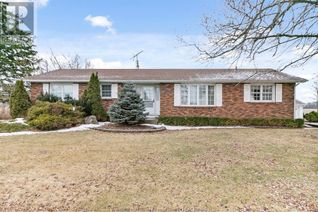 Detached House for Sale, 614 County Rd 8, Kingsville, ON