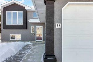 Detached House for Sale, 11 Schneider Crescent Se, Medicine Hat, AB