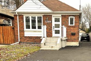 Detached House for Sale, 1380 Woodbine Avenue, Toronto (East York), ON