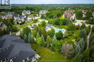 Condo Townhouse for Sale, 184 Snow Bridge Way #217, Blue Mountains (Blue Mountain Resort Area), ON