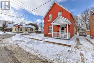 Detached House for Sale, 201 Welland Street, Pembroke, ON