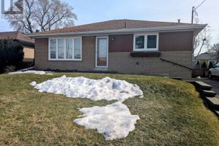 Bungalow for Sale, 31 Guiness Avenue, Toronto (West Humber-Clairville), ON