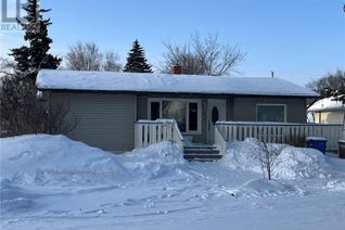 Bungalow for Sale, 519 Macleod Avenue E, Melfort, SK