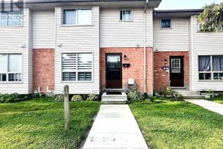 Condo Townhouse for Sale, 355 Sandringham Crescent #19, London, ON