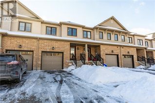 Freehold Townhouse for Sale, 4 Pagebrook Crescent, Stoney Creek, ON