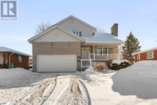 Detached House for Sale, 406 Chamberlain Street, Pembroke, ON