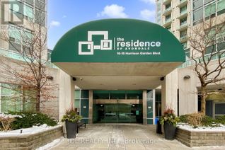 Condo Apartment for Sale, 18 Harrison Garden Boulevard #811, Toronto (Willowdale East), ON