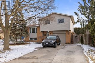 Sidesplit for Sale, 16 Willowdale Place, Chatham, ON