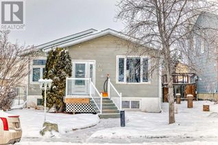 Bungalow for Sale, 30 Elk Hill Se, Airdrie, AB