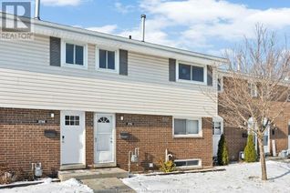 Townhouse for Sale, 2793 Meadowbrook Lane #22, Windsor, ON