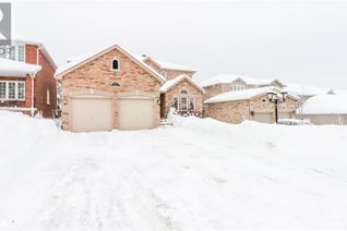 Detached House for Sale, 33 Pinecliff Crescent, Barrie, ON