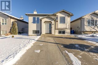 Detached House for Sale, 176 Aberdeen Road W, Lethbridge, AB