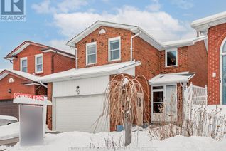 Detached House for Sale, 70 Oakmount Crescent, Vaughan (Glen Shields), ON