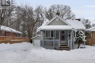 Detached House for Sale, 98 Briscoe Street W, London, ON