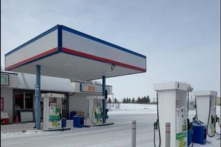 Property, 2222 2a Highway N, Ponoka, AB