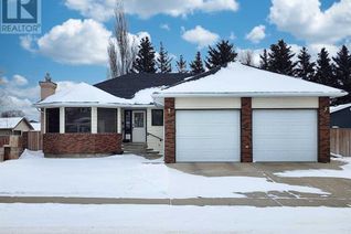 Detached House for Sale, 415 8 Street N, Picture Butte, AB