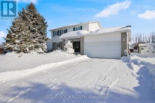 Detached House for Sale, 33 Chateau Crescent, Russell, ON