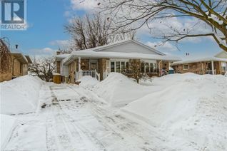 Semi-Detached House for Sale, 93 Uxbridge Crescent, Kitchener, ON