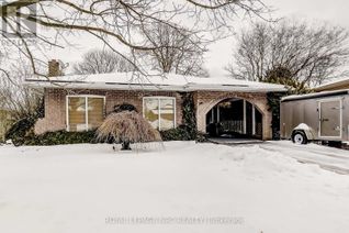 Backsplit for Sale, 18 Lamont Drive, Welland (767 - N. Welland), ON