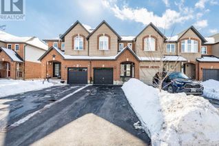 Freehold Townhouse for Sale, 54 Hillcroft Drive, Hamilton (Stoney Creek), ON