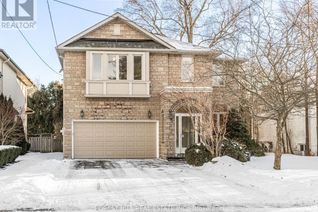 Detached House for Sale, 121 Nipigon Avenue, Toronto (Newtonbrook East), ON