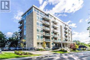 Condo for Sale, 479 Charlton Avenue E Unit# 404, Hamilton, ON