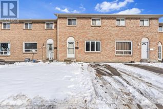 Condo Townhouse for Sale, 7 Rosemund Crescent, Kingston (West of Sir John A. Blvd), ON