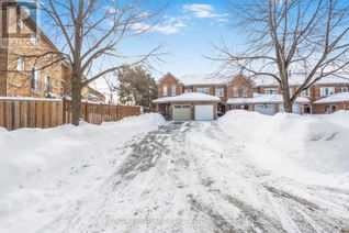 Freehold Townhouse for Sale, 19 Parktree Drive, Vaughan (Maple), ON