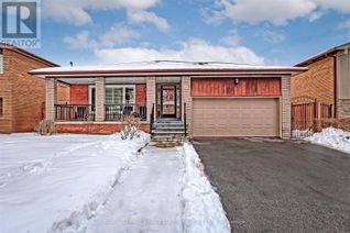 Property for Sale, 15 Fulwell Crescent, Toronto (York University Heights), ON