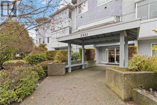 Condo Apartment for Sale, 3931 Shelbourne St #312, Saanich, BC