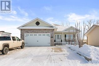 Bungalow for Sale, 35 8 Street Sw, Redcliff, AB