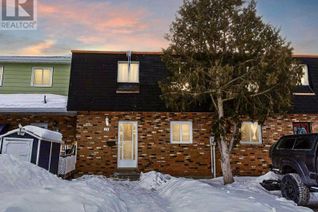 Freehold Townhouse for Sale, 378 Wentworth Cres, Thunder Bay, ON