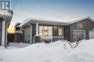 Semi-Detached House for Sale, 439 Langlaw Drive, Cambridge, ON