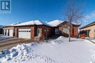 Detached House for Sale, 103 Sunset Drive Sw, Medicine Hat, AB