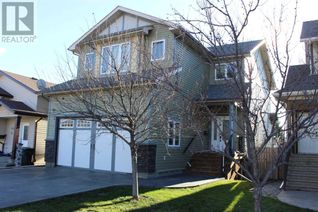 Detached House for Sale, 715 Northridge Avenue, Picture Butte, AB