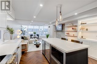 Condo Apartment for Sale, 71 Simcoe Street Unit# 2201, Toronto, ON