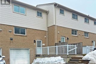 Condo Townhouse for Sale, 51 Caroga Court Unit# 9, Hamilton, ON