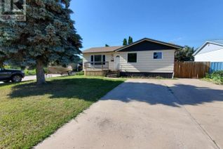 Detached House for Sale, 1284 King Street, Estevan, SK