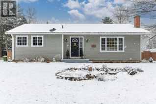 Bungalow for Sale, 476 Pine Ridge Avenue, Kingston, NS