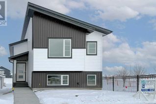 Detached House for Sale, 6 Memorial Parkway Sw, Rural Red Deer County, AB