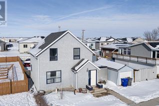 Property for Sale, 320 55 Avenue W, Claresholm, AB