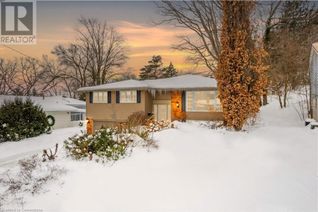 Detached House for Sale, 9 Martingrove Drive, Hamilton, ON