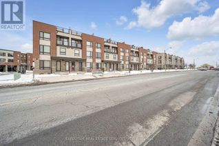 Townhouse for Sale, 26 Humberwood Boulevard #4, Toronto (West Humber-Clairville), ON