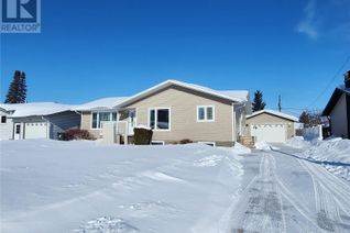 Detached House for Sale, 544 9th Avenue W, Melville, SK