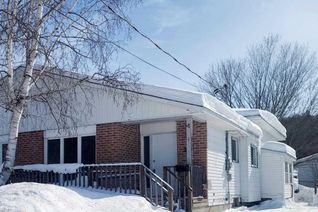 Semi-Detached House for Sale, 20b Washington Cres, Elliot Lake, ON