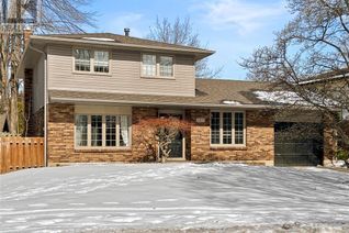 Detached House for Sale, 121 Daleview Crescent, Chatham, ON