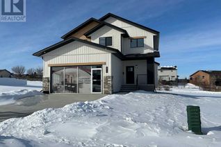 Detached House for Sale, 5913 Panorama Drive, Blackfalds, AB